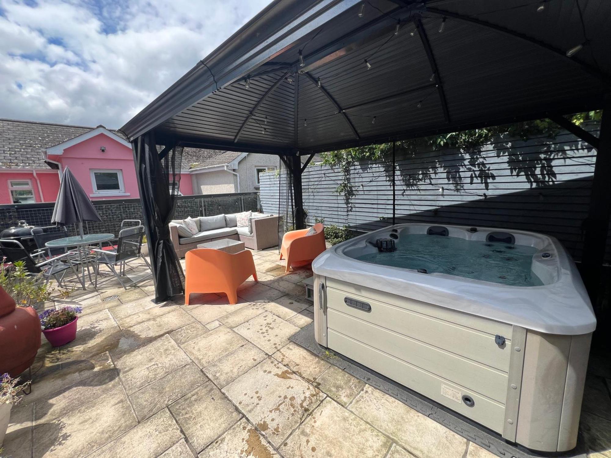 Harbour View On The Lough Edge With Hot Tub Villa พอร์ตาเฟอร์รี ภายนอก รูปภาพ